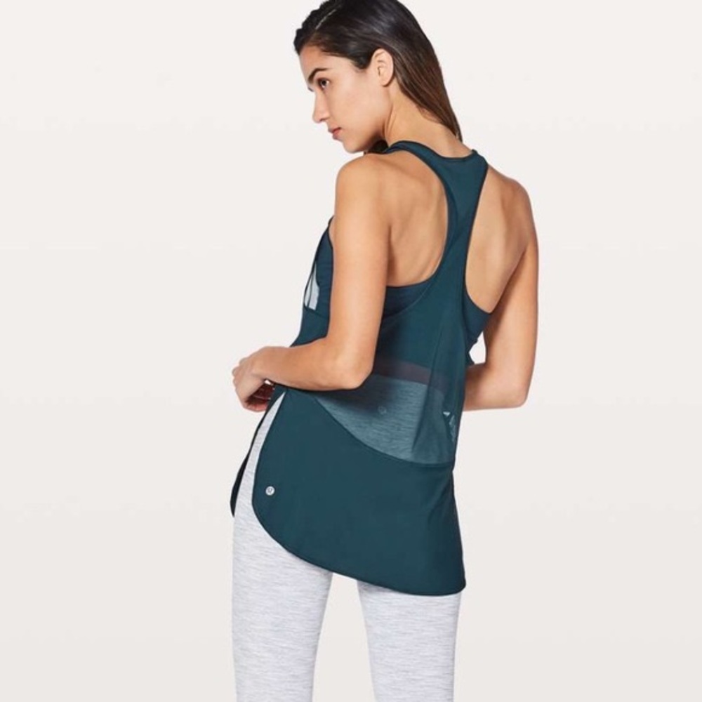 Lululemon twist around 2 in 1 tank size 10